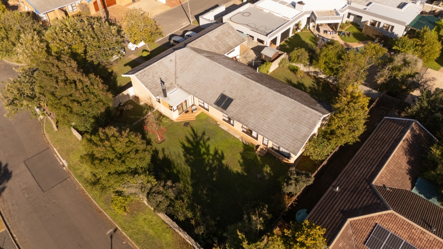 3 Bedroom Property for Sale in Amanda Glen Western Cape